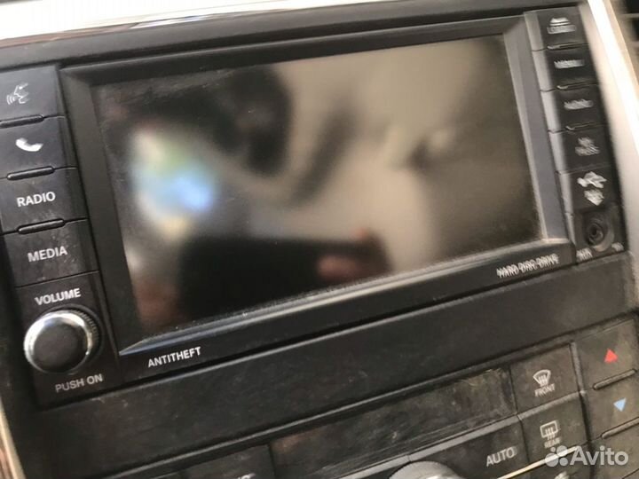 Штатная магнитола Jeep Grand Cherokee wk2