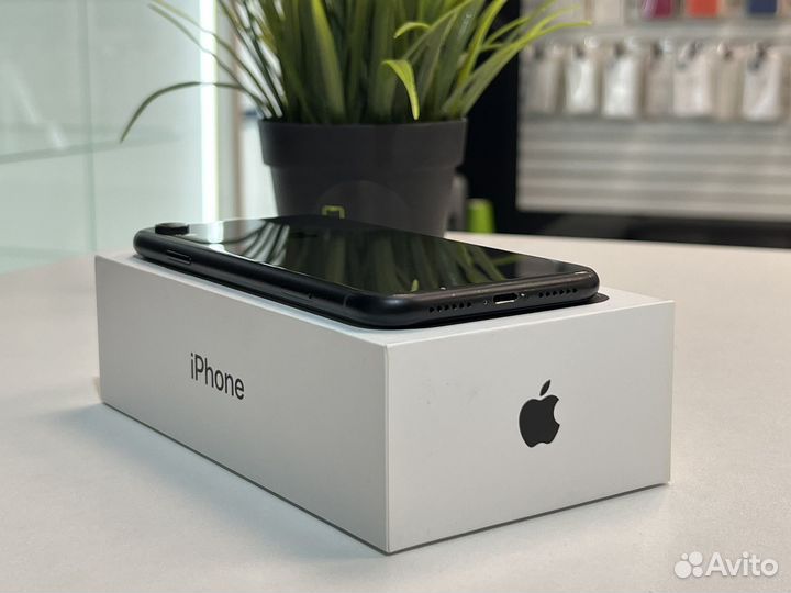 iPhone XR Black 64Gb