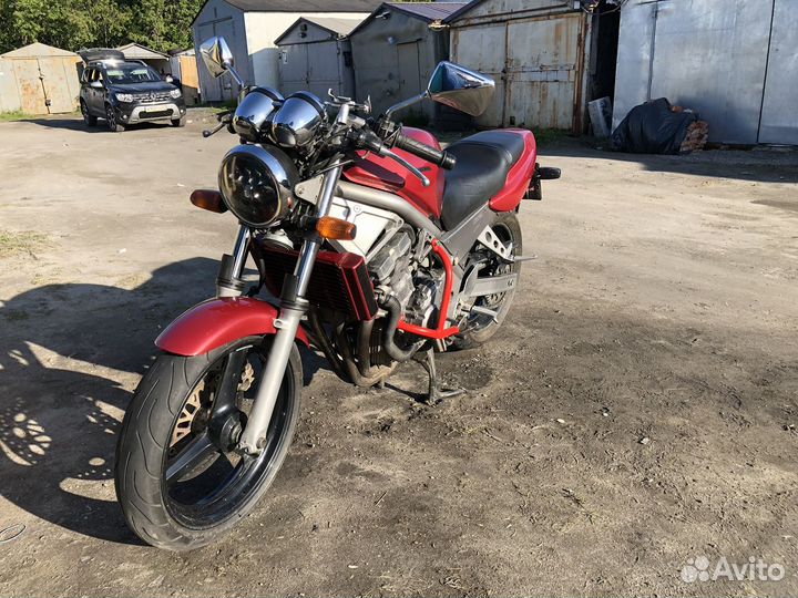 Honda cb1