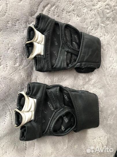Перчатки MMA