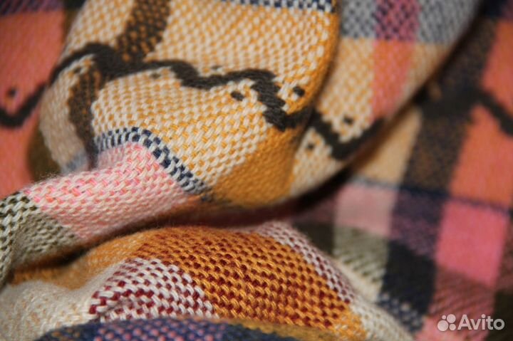 Дизайнерский шарф