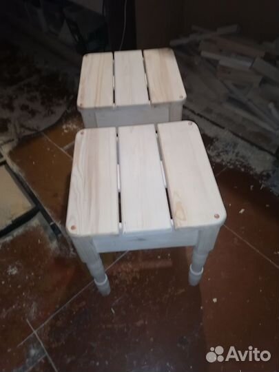 Табуретки деревянные