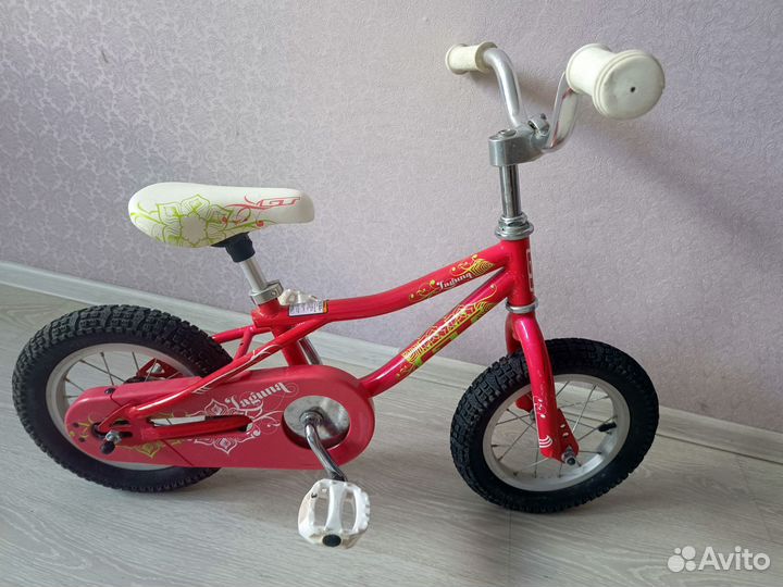 Велосипед GT Laguna 12