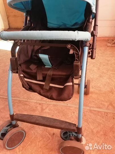 Прогулочная коляска трость