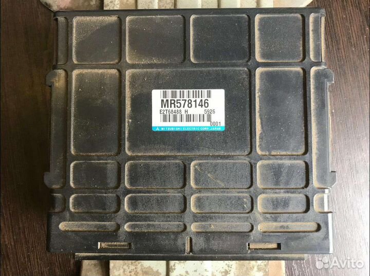 Блок управления двигателем mitsubishi carisma