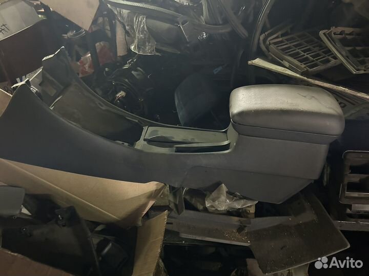 Подлокотник Lifan Solano 620