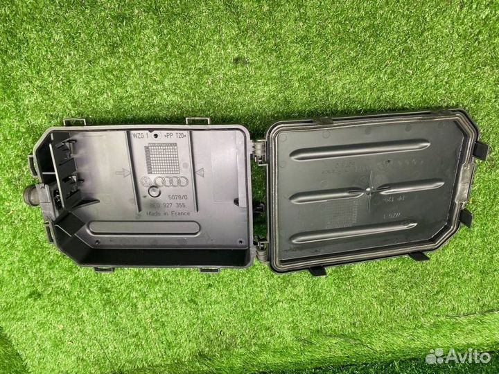 Корпус блока комфорта Audi A4 5418