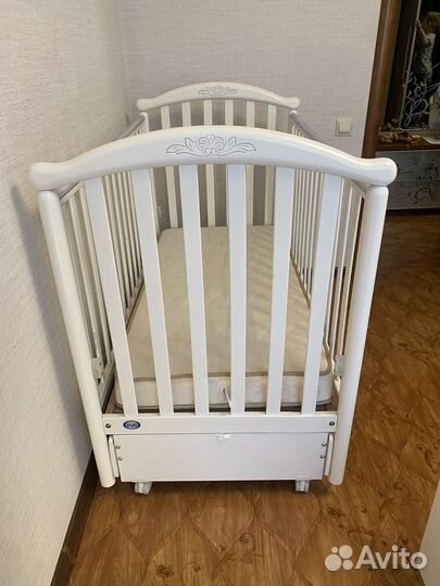 Кроватка детская с маятником Pali (Италия)