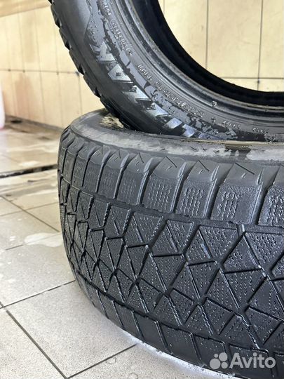 Bridgestone Blizzak Ice 255/55 R19