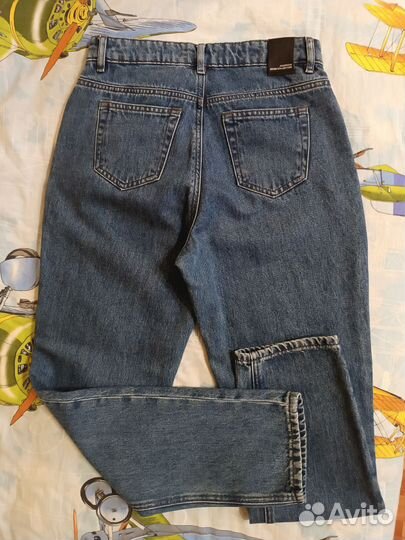 Джинсы Reserved