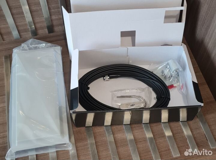 Док-адаптер FDU-XT для Thuraya XT