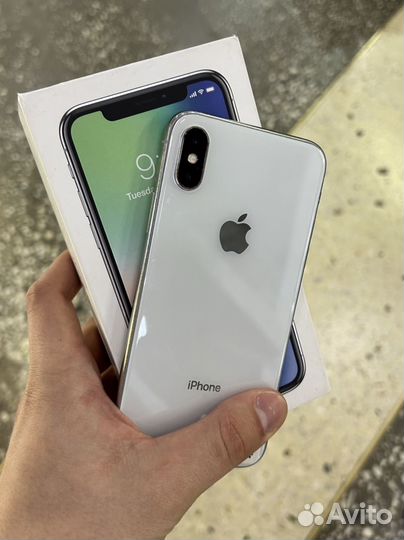 iPhone X, 64 ГБ