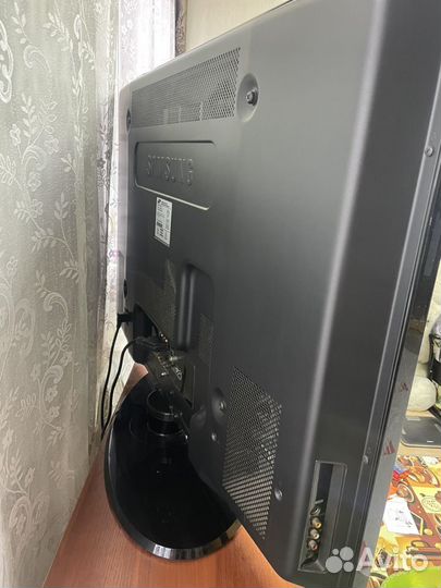 Телевизор samsung