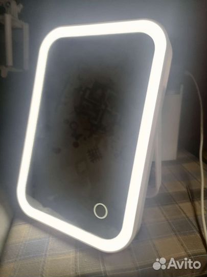 Зеркало с подсветкой настольное