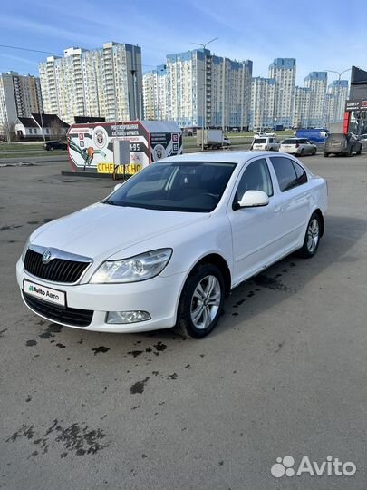 Skoda Octavia 1.6 МТ, 2012, 283 000 км