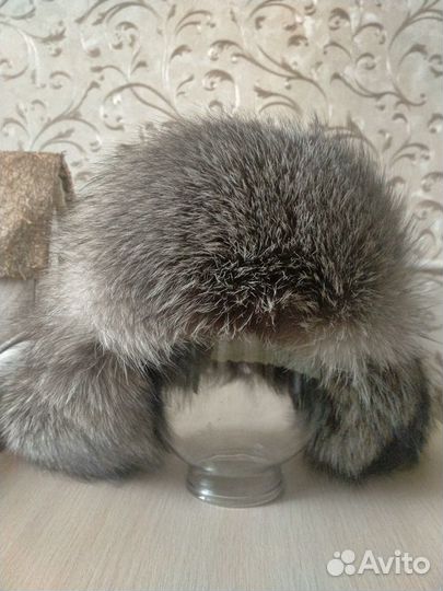 Женская шапка