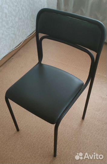 Стул офисный