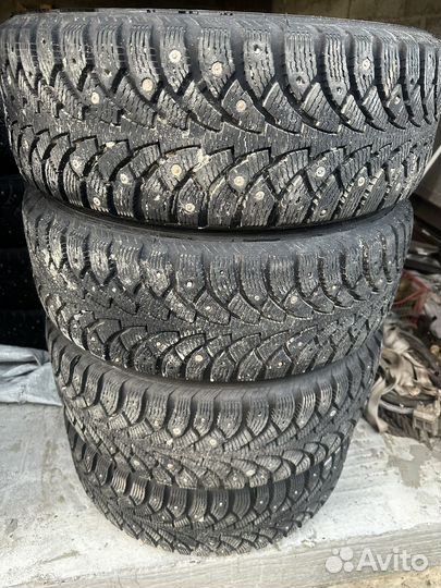 Комплект зимних колес r16