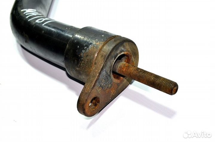 Кронштейн крыла ведущего моста, передний правый MA