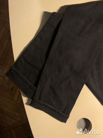 Джинсы черные uniqlo 28x33