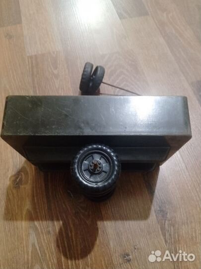 Игрушка СССР прицеп карболит