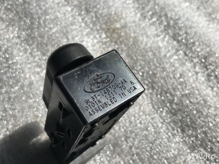 Кнопка регулировки сиденья Ford Explorer V 10-15