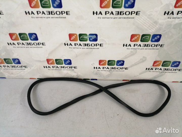 Уплотнительная резинка крышки багажника Chevrolet