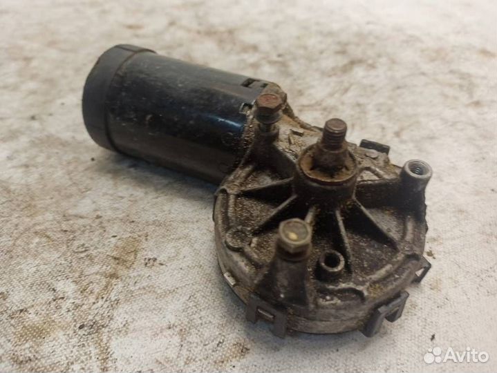 Моторчик стеклоочистителя передний A2108201742