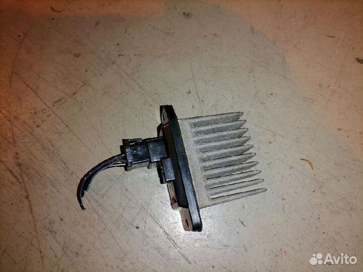 Резистор печки MR360289 Mitsubishi Delica PD6W