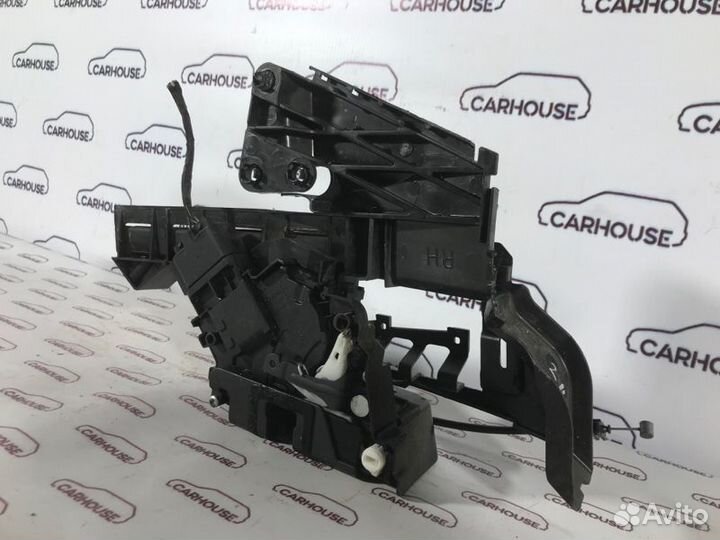 Замок двери задний правый Ford Focus 2 1.6 TDI