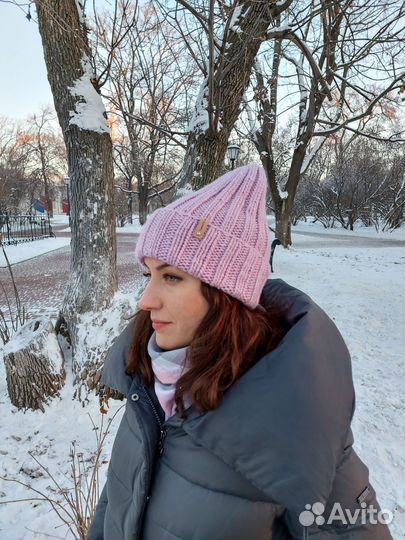 Шапка женская вязаная ручная работа