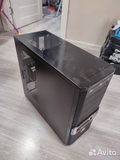 Корпус для компьютера cooler master