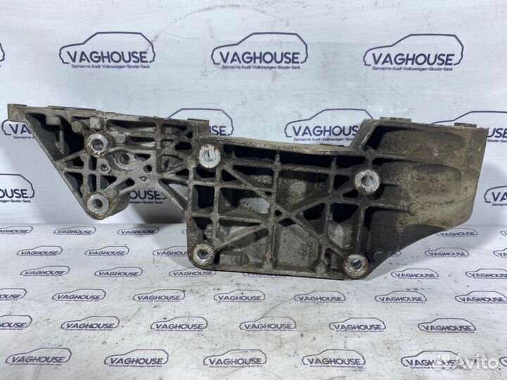 Кронштейн генератора Volkswagen Jetta MK 4 2.0 AVH