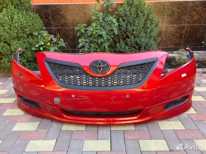 Оригинальный передний бампер камри 40