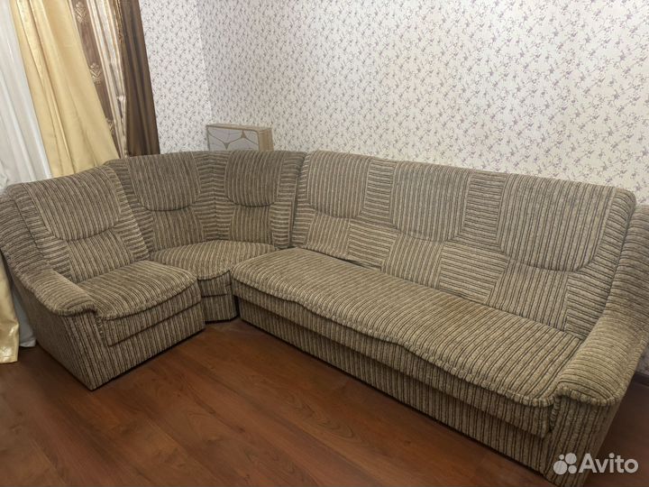 Угловой диван бу