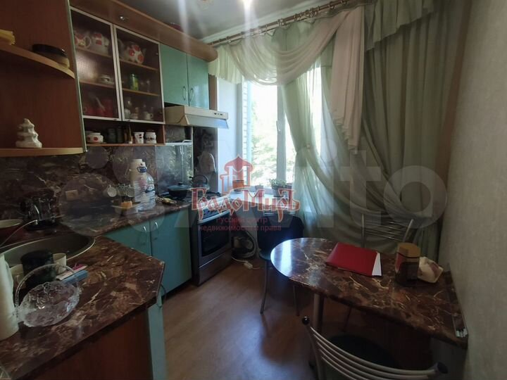 2-к. квартира, 47 м², 2/5 эт.