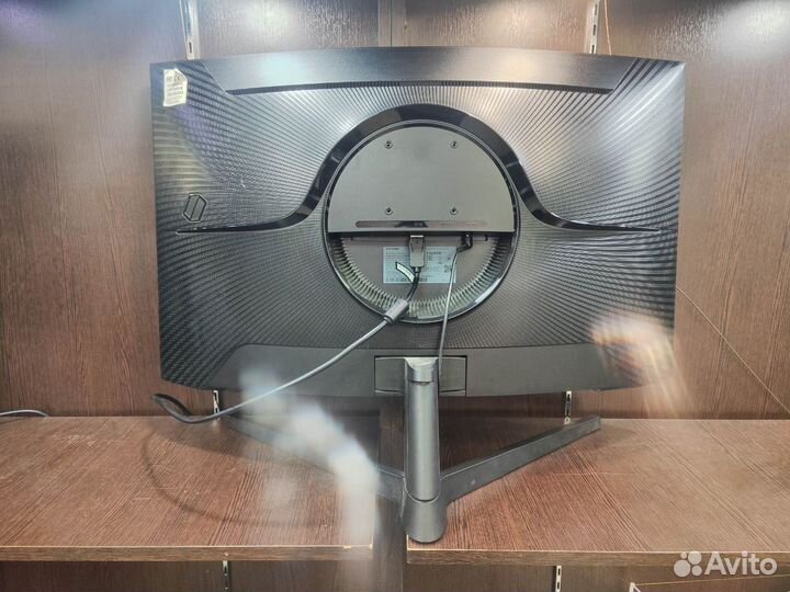 Мониторы Samsung Odyssey G5 C32G55tqwi