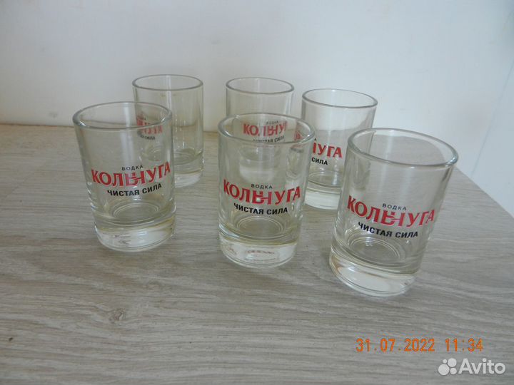 Стаканы и стопки
