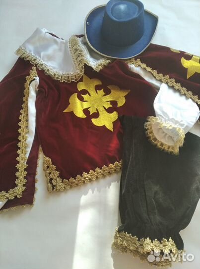 Прокат, продажа новогодних костюмов для мальчиков