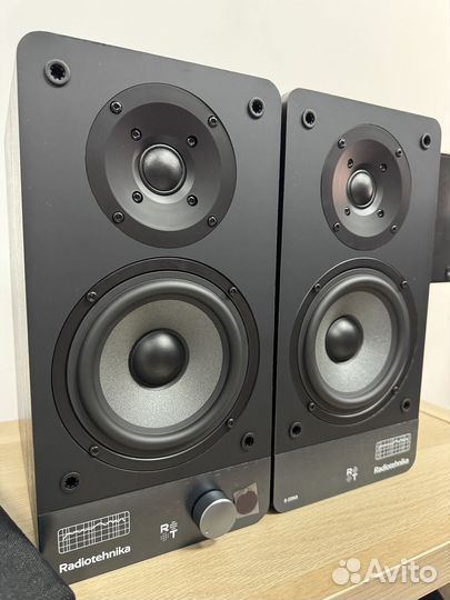 Активная полочная акустика Radiotehnika S-20NA