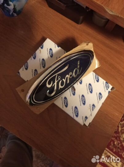 Эмблема значок ford