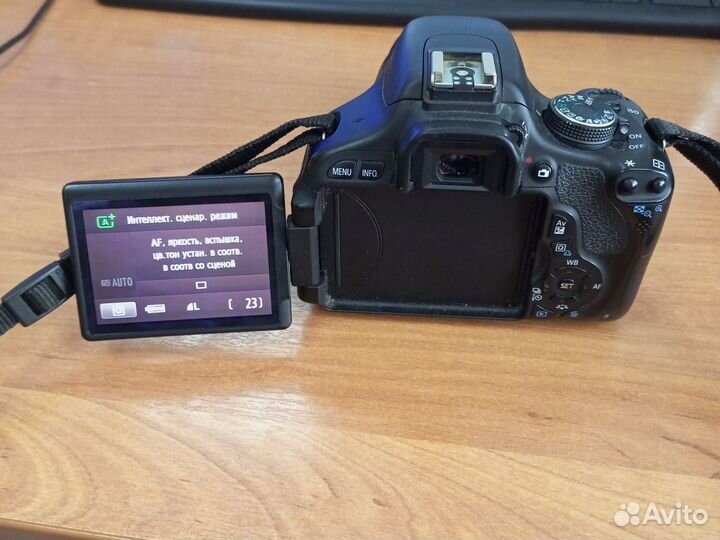 Зеркальный фотоаппарат canon EOS 600D