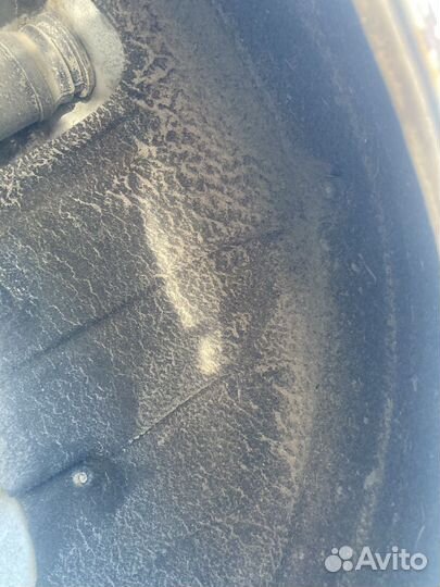 Подкрылок задний правый toyota corolla e 150