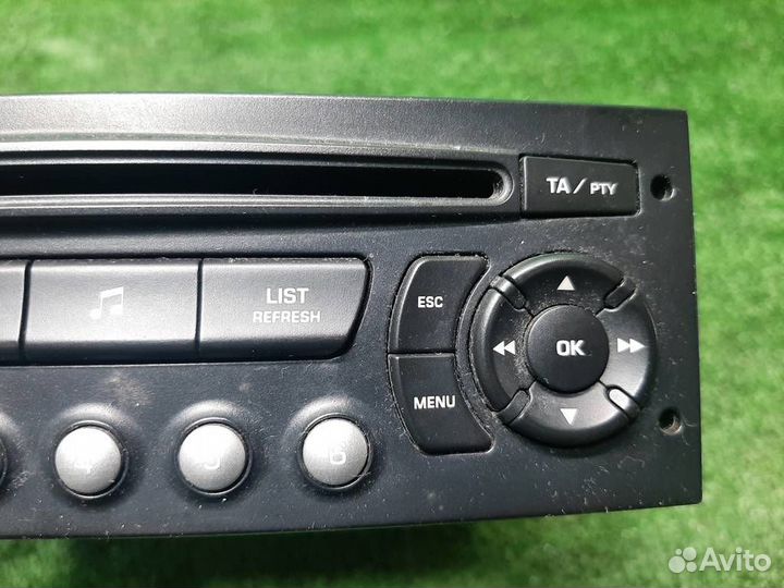 Магнитола Peugeot 3008 2010