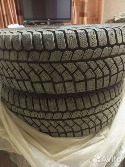 Viatti Brina Nordico V-522 205/60 R16