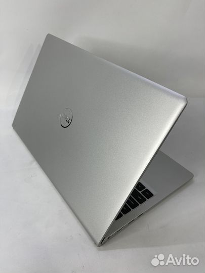Ноутбук Dell Inspiron 3511 15.6 IPS