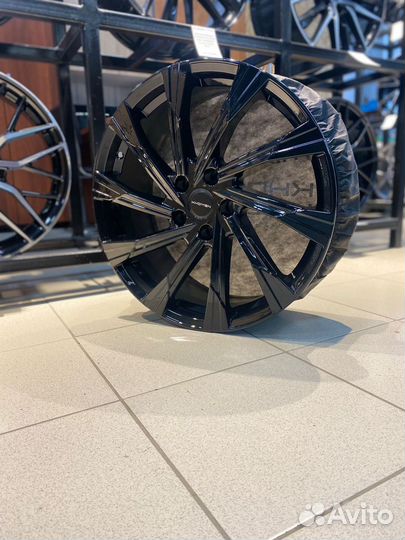 Диски Khomen Wheels KHW1901 (Outlander) Black