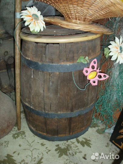 Бочка деревянная. Старинная