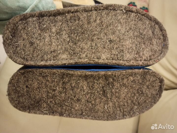 Очень милые новые чуни тапочки войлочные