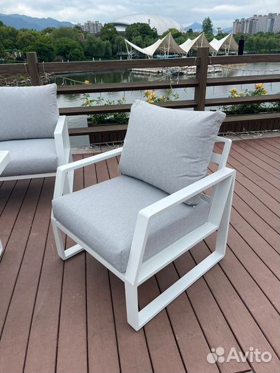 Мебель из алюминия Импорт